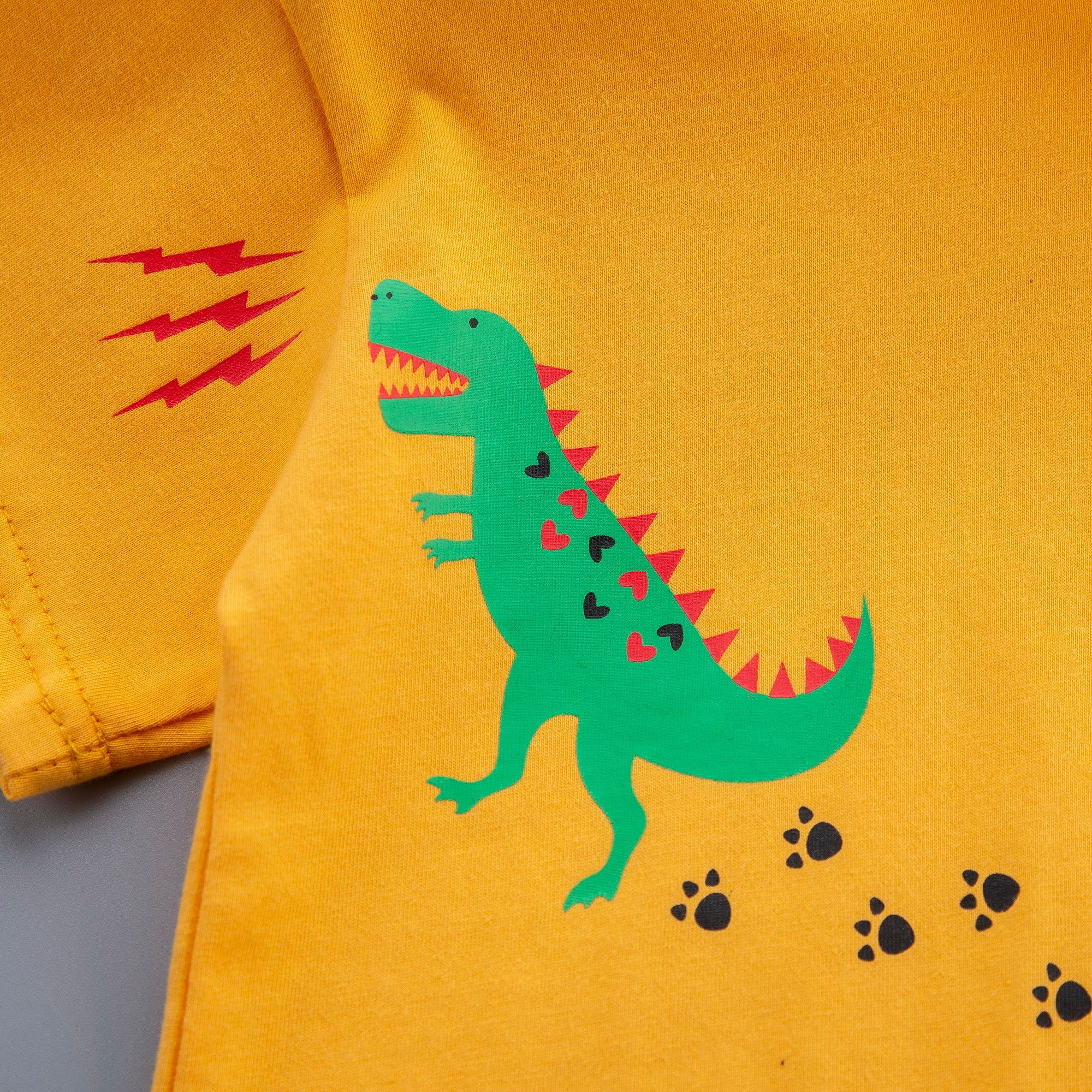 Kids Yellow Printed Pure Cotton T-shirt with Shorts