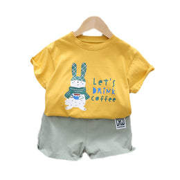 Boys Yellow Typography Printed Pure Cotton T-shirt With Shorts