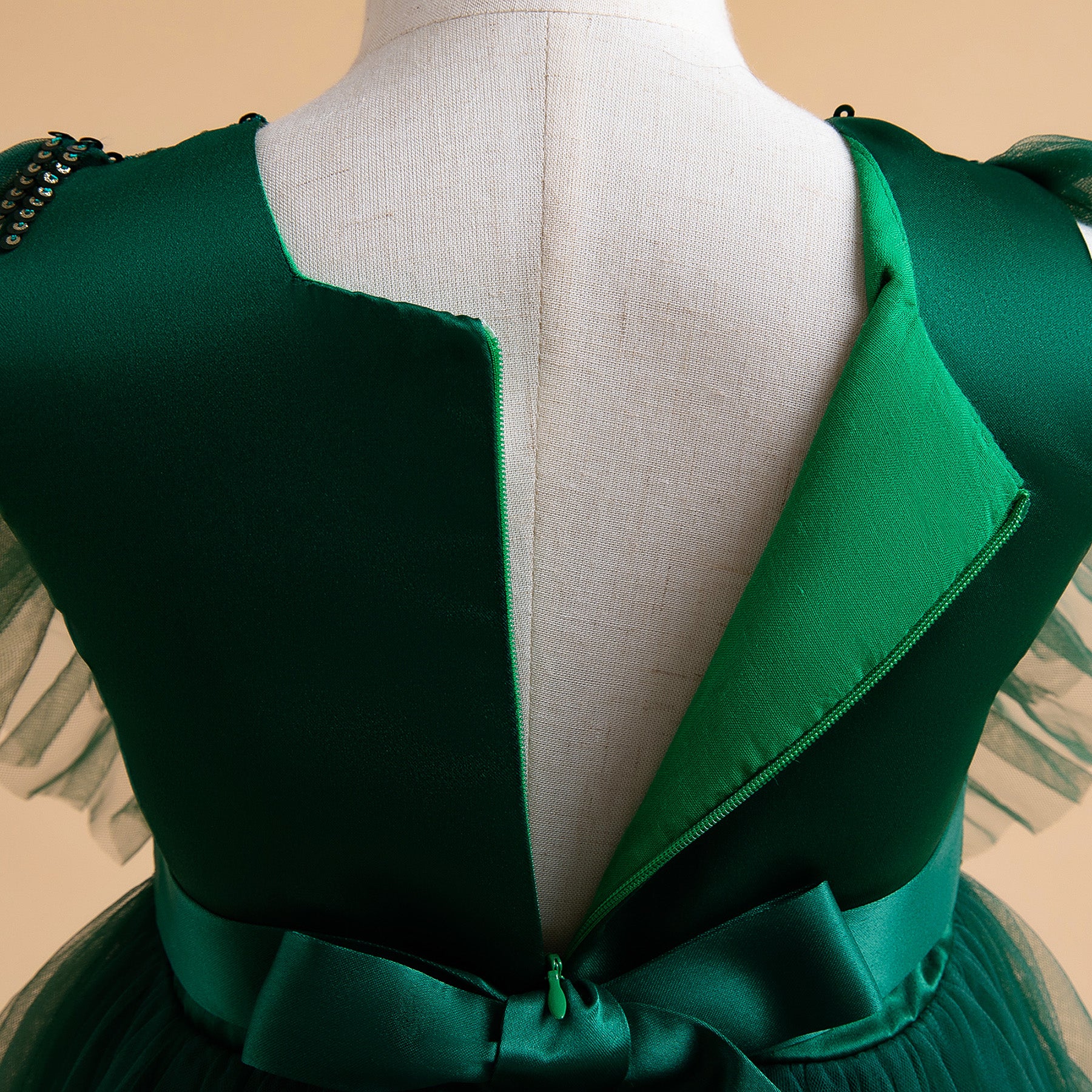 Girls Green Embellished Round Neck Flutter Sleeves Ruffled Balloon Dress