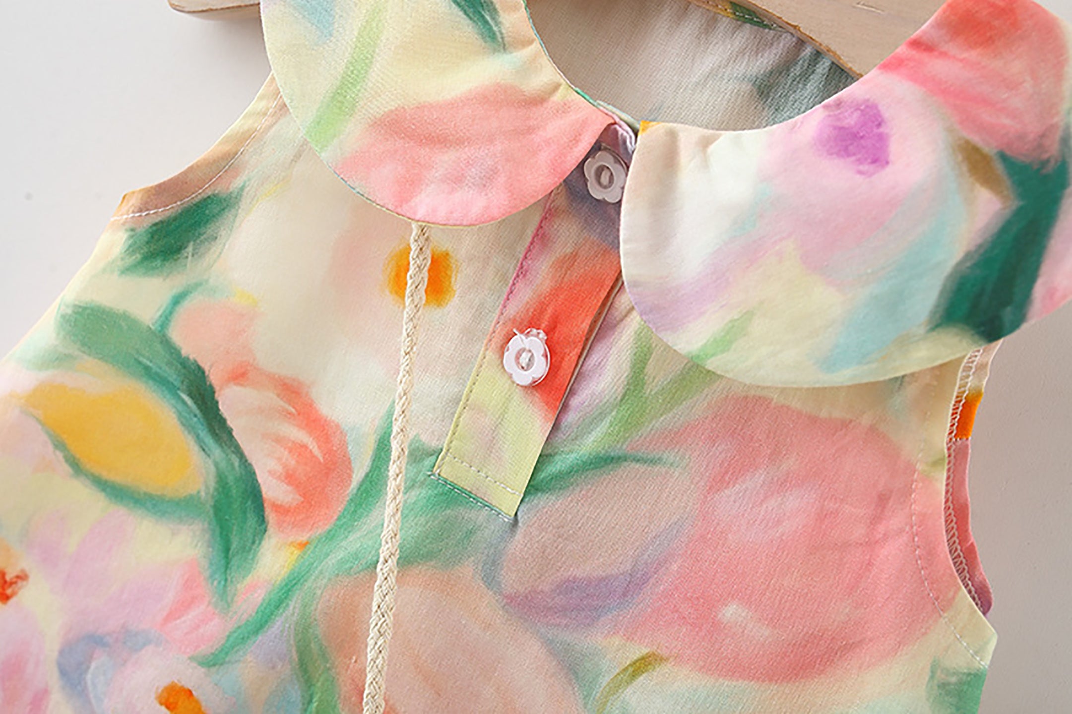 Girls Printed Peter Pan Collar A-Line Mini Dress With a Sling Bag