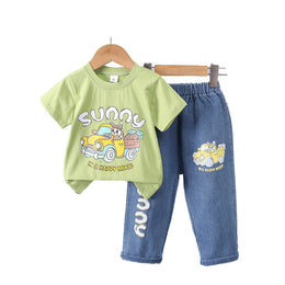 Boys Printed Round Neck T-shirt With Trousers
