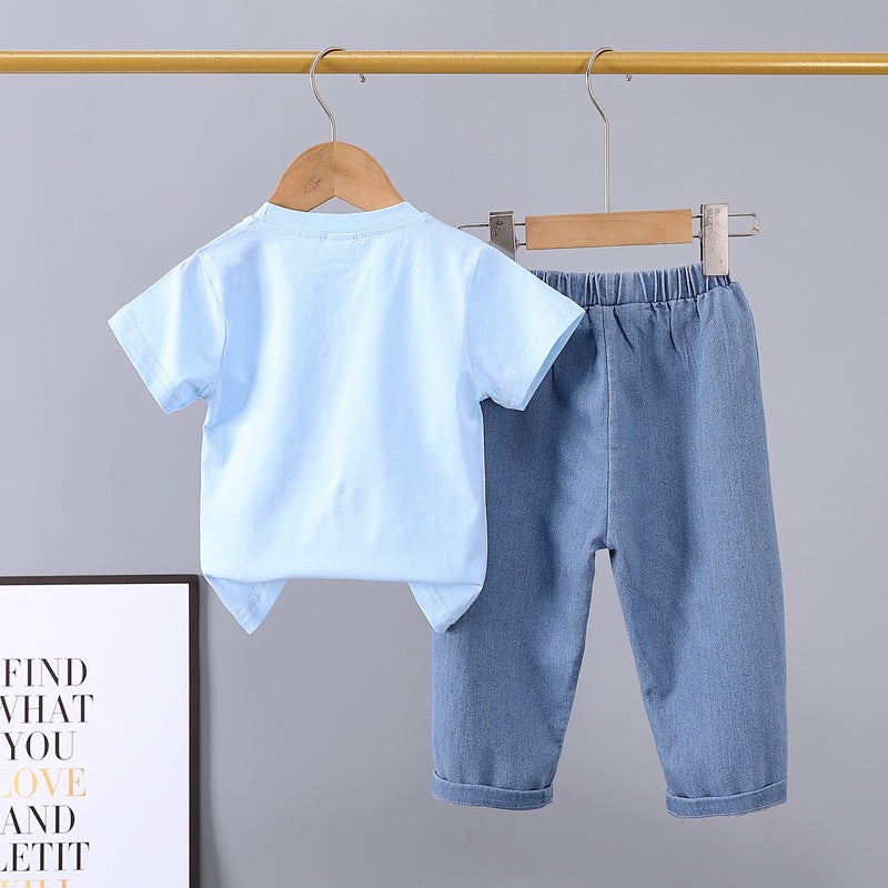 Boys Printed Round Neck T-shirt with Trousers