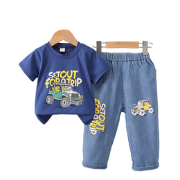Boys Printed Round Neck T-shirt With Trousers