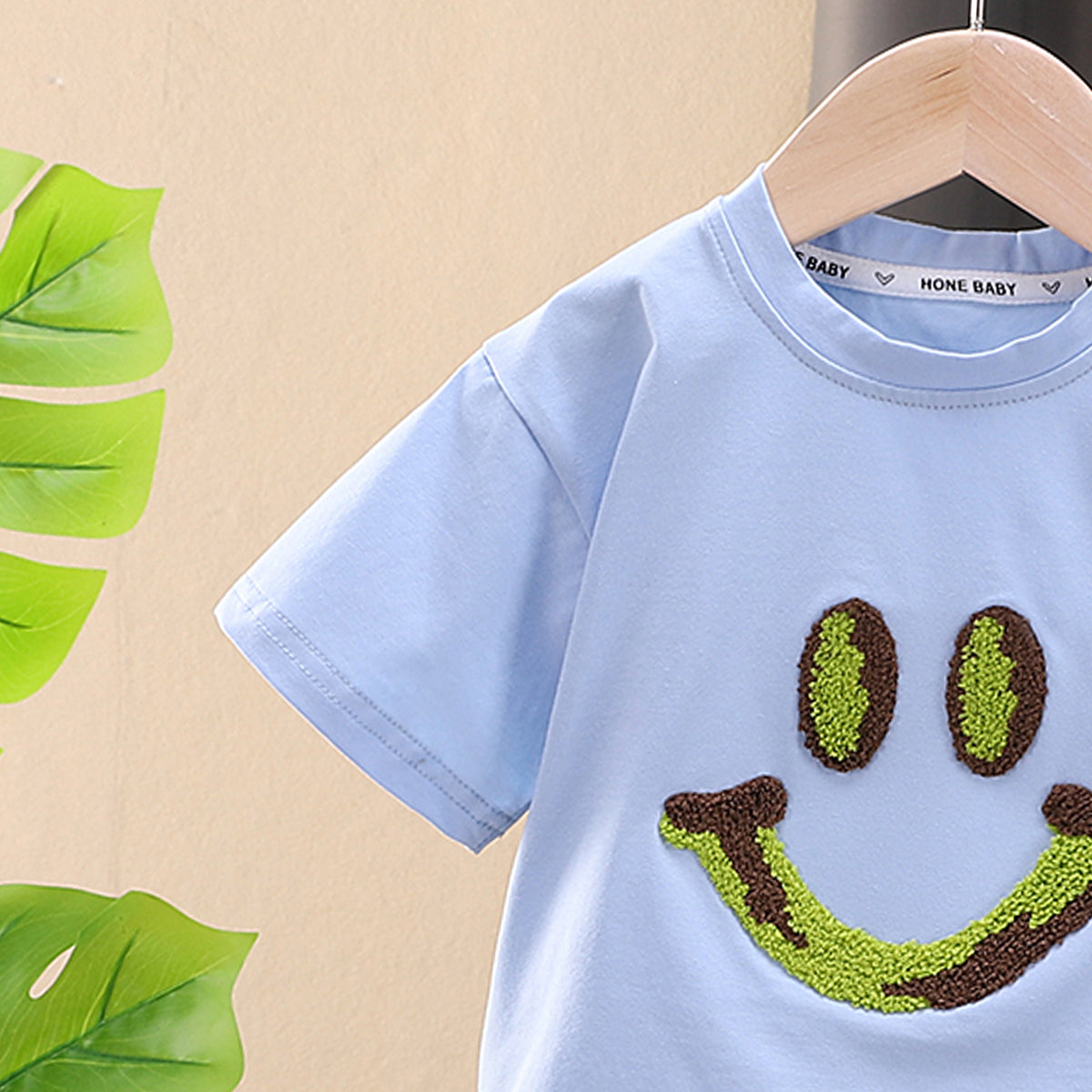Boys Embroidered T-shirt With Shorts