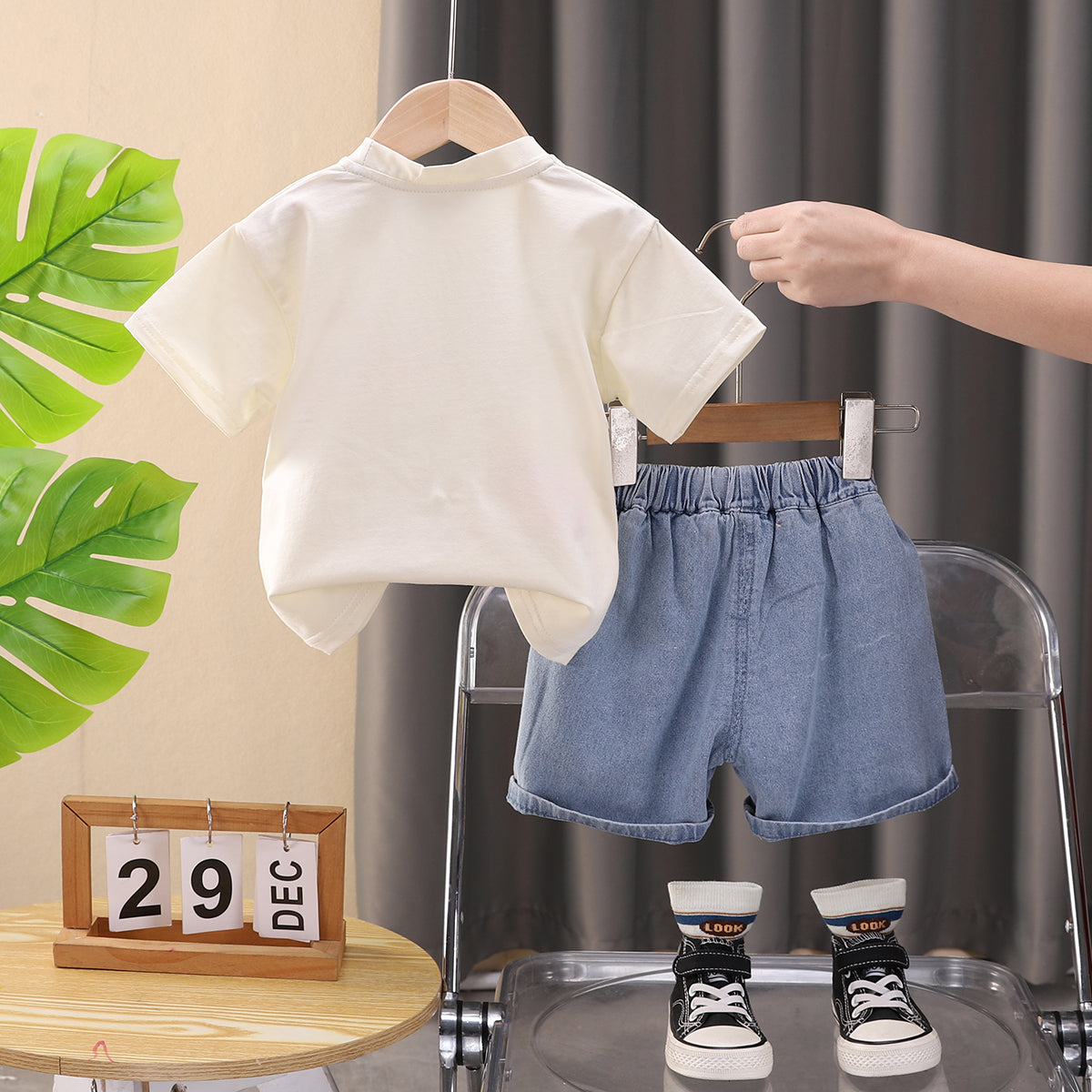 Boys Graphic Printed Shirt With Shorts