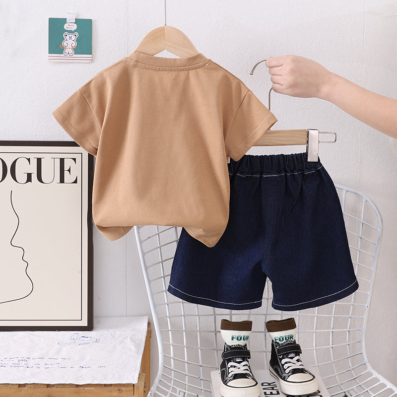 Boys Printed T-shirt With Shorts