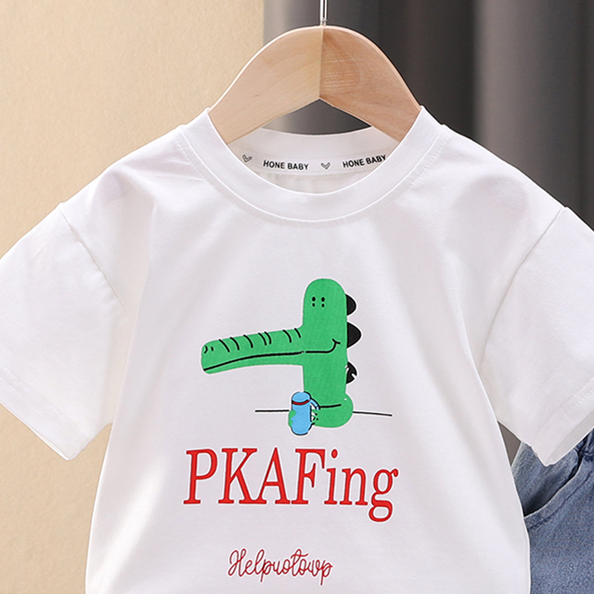 Boys Printed Round Neck T-shirt With Shorts