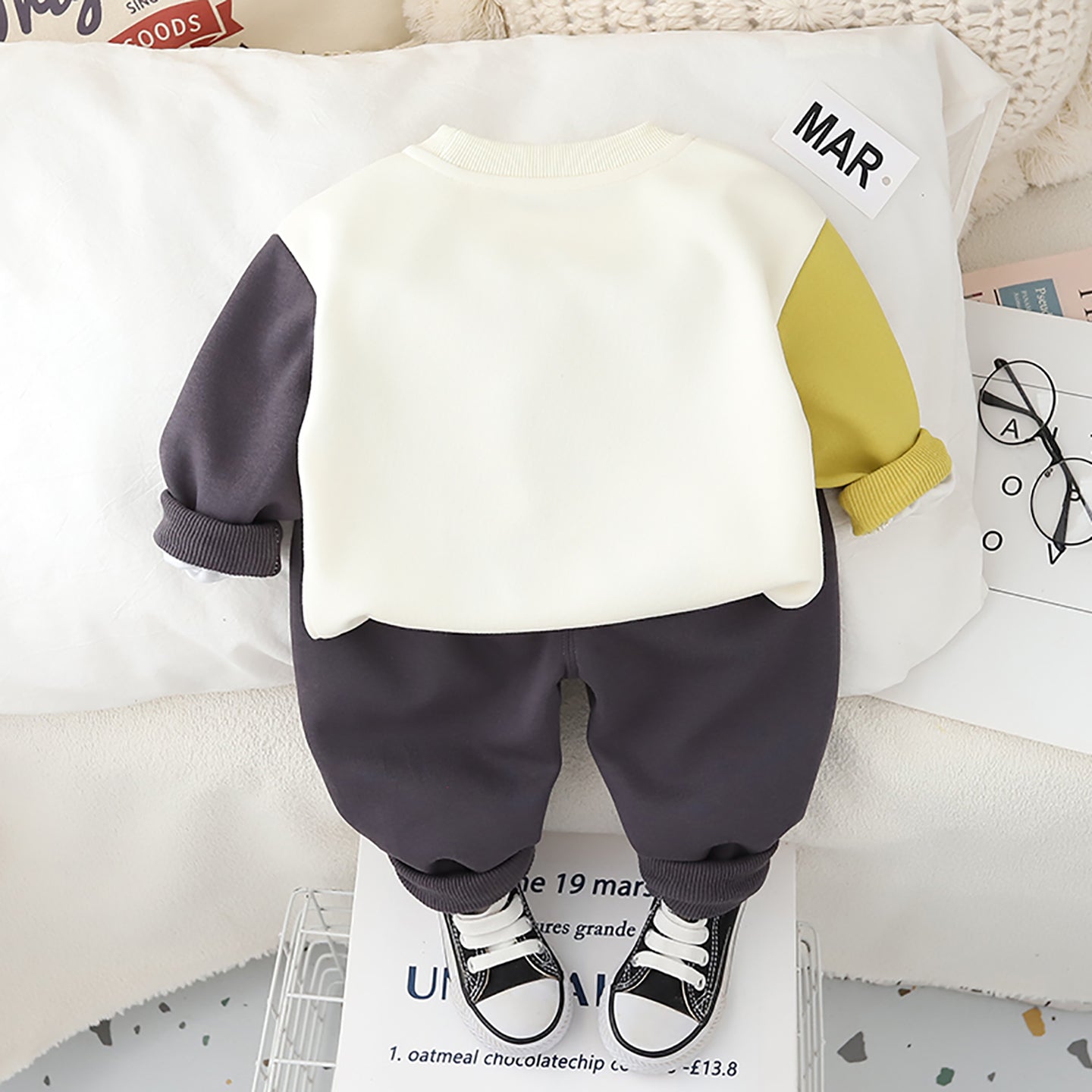 Kids Colourblocked Round Neck Pure Cotton Sweatshirt With Joggers