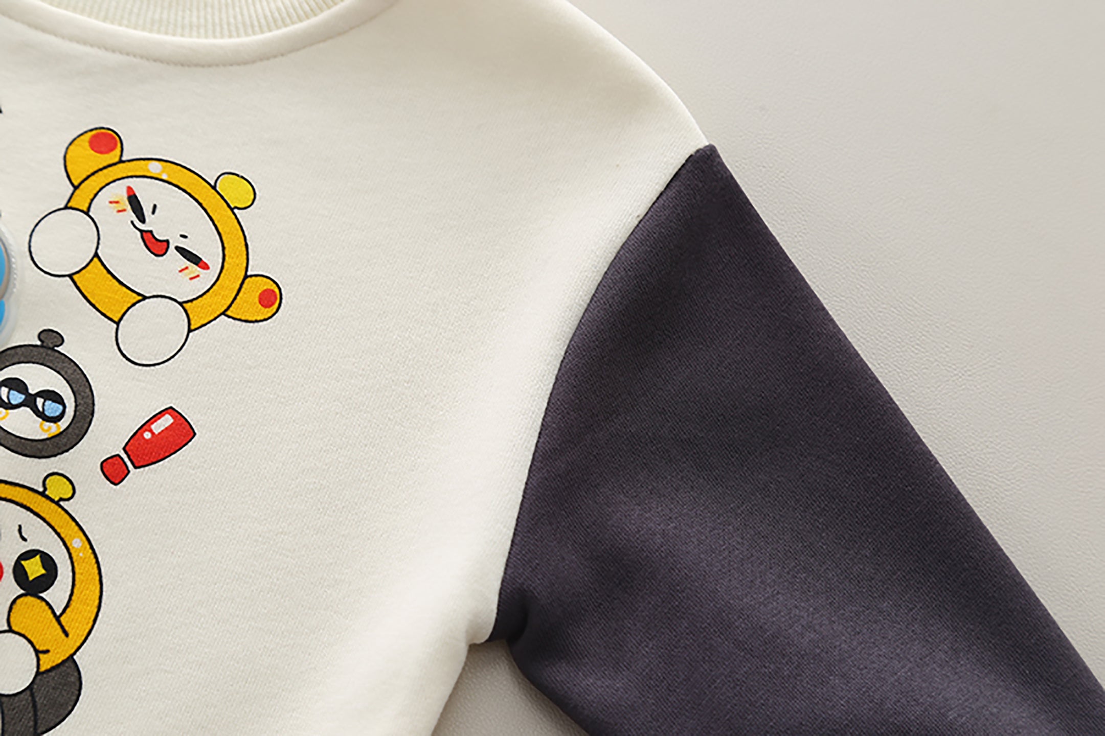 Kids Colourblocked Round Neck Pure Cotton Sweatshirt With Joggers