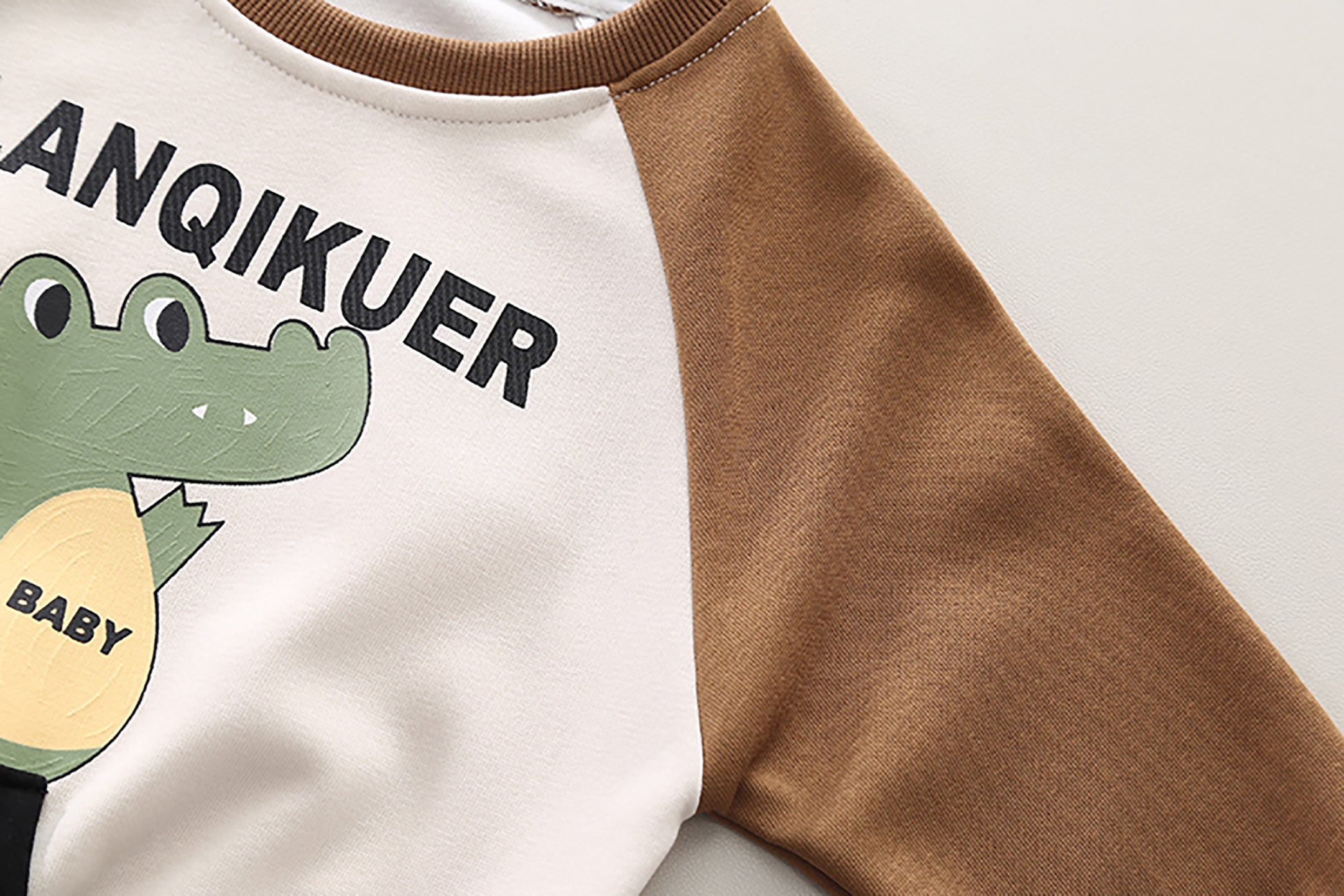 Kids Printed Round Neck Pure Cotton Sweatshirt with Joggers