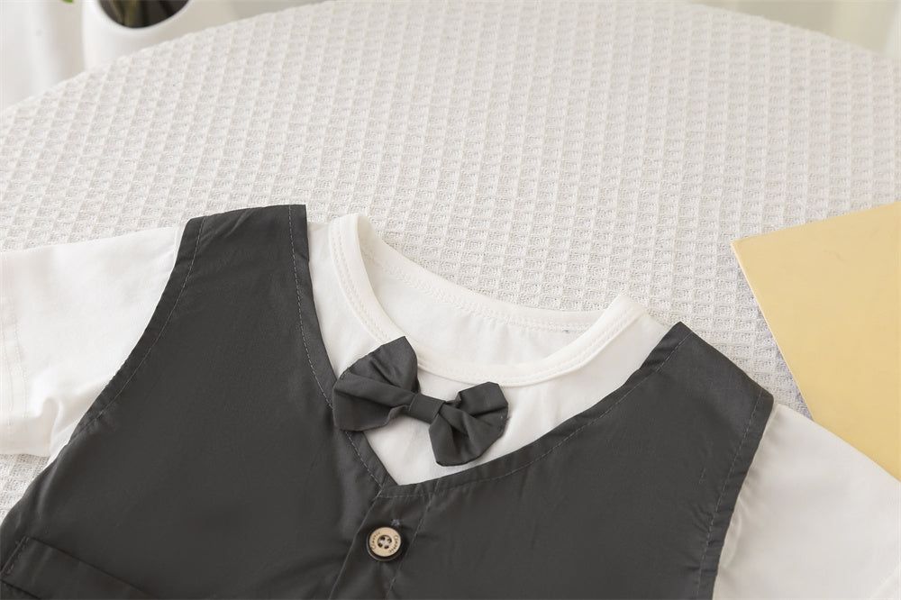 Boys Short Sleeves T-shirt With Shorts