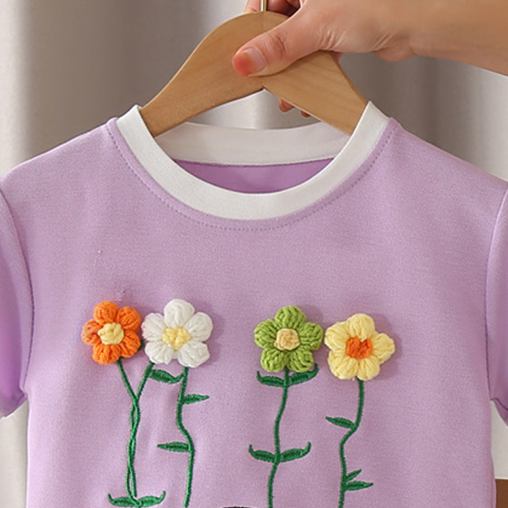 Girls Thread Work Round Neck T-shirt With Shorts