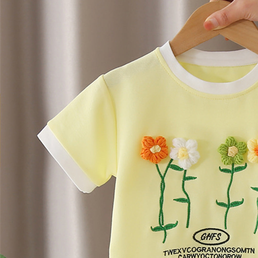 Girls Floral Printed Round Neck T-shirt With Shorts