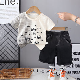 Boys Printed Short Sleeves T-shirt With Shorts