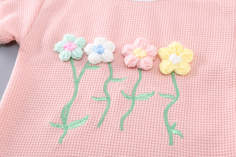 Girls Embroidered Short Sleeves  T-shirt With Shorts