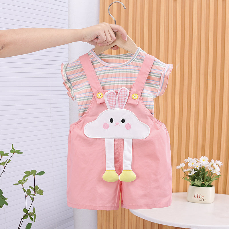 Girls Self Design Dungarees and T-shirt