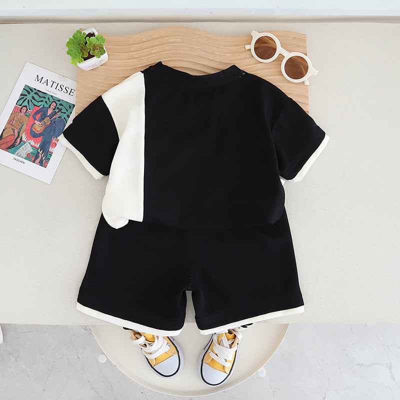 Boys Printed T-shirt With Shorts