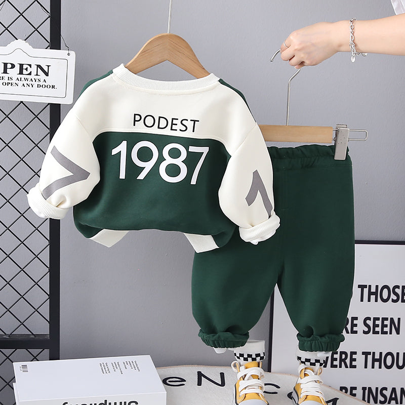 Boys Printed Sweatshirt With Trousers