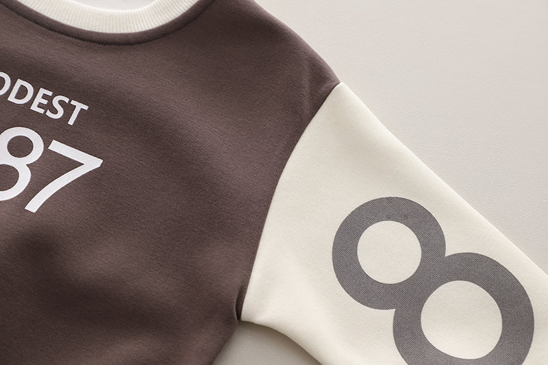 Boys Printed T-shirt With Trousers