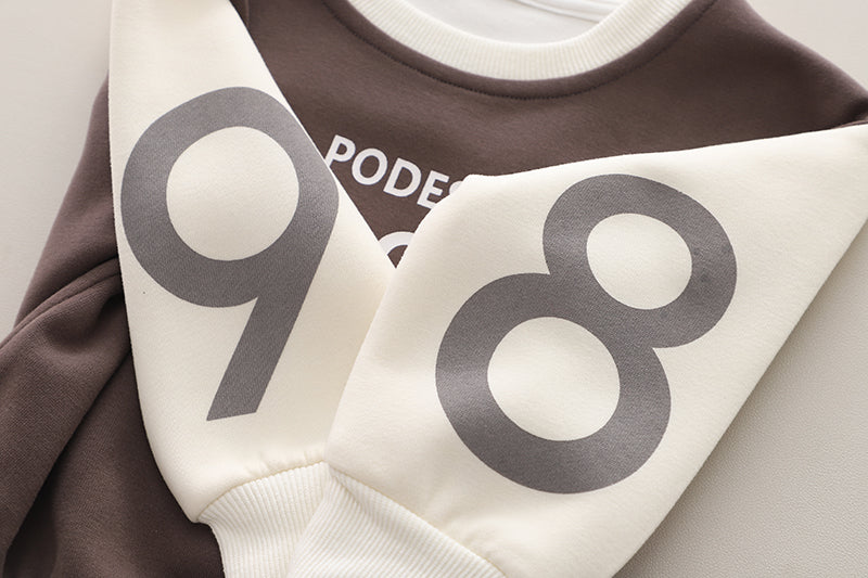 Boys Printed T-shirt With Trousers