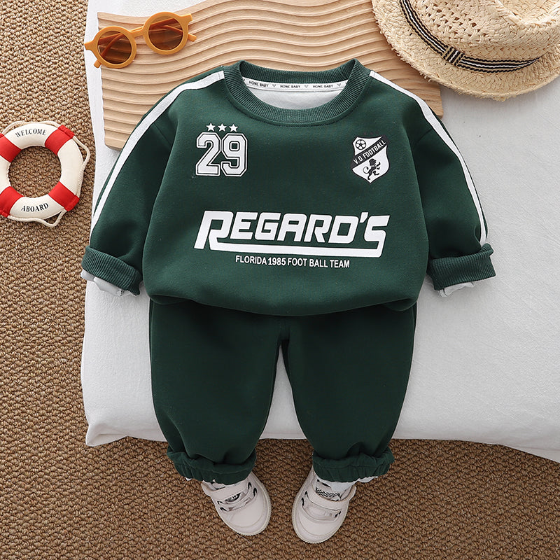 Boys Printed T-shirt With Trousers
