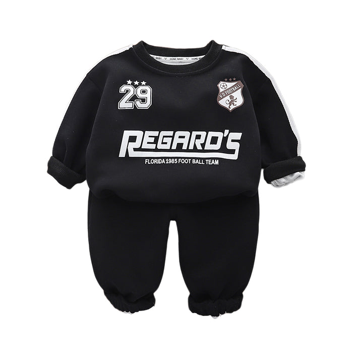 Boys Printed T-shirt With Trousers