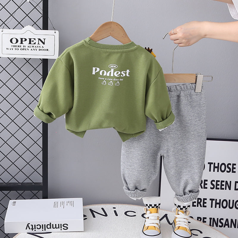 Boys Printed T-shirt With Trousers