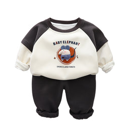 Boys Printed Sweatshirt With Trousers