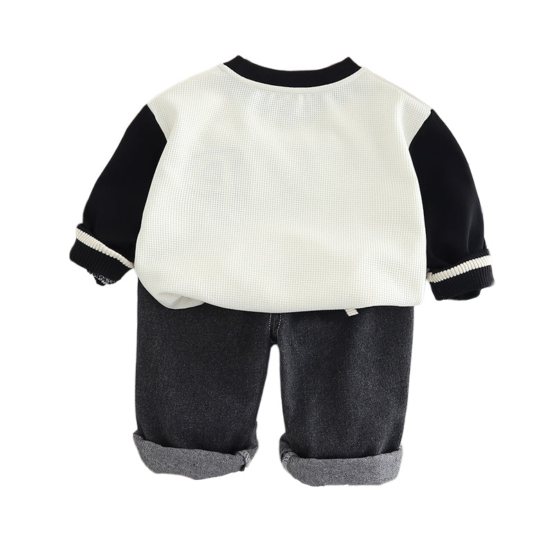 Boys Printed Round Neck T-shirt With Trousers