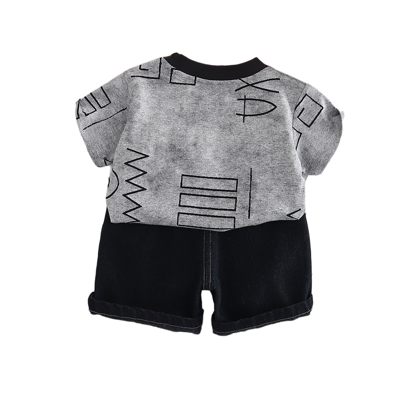 Boys Printed T-shirt With Shorts
