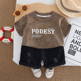 Boys Typography Printed T-shirt With Shorts
