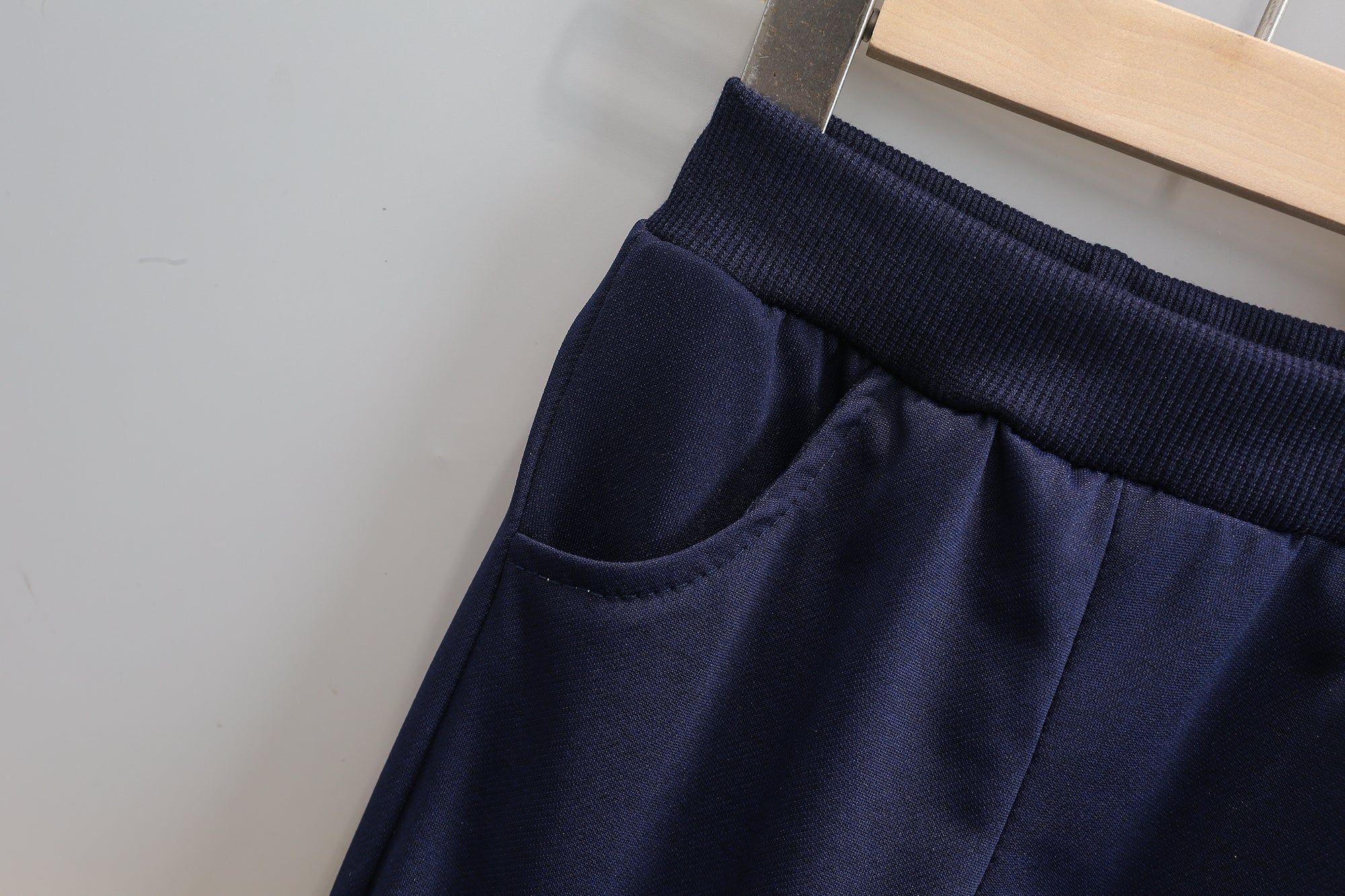 Boys Navy Blue & Yellow Printed T-Shirt With Trousers