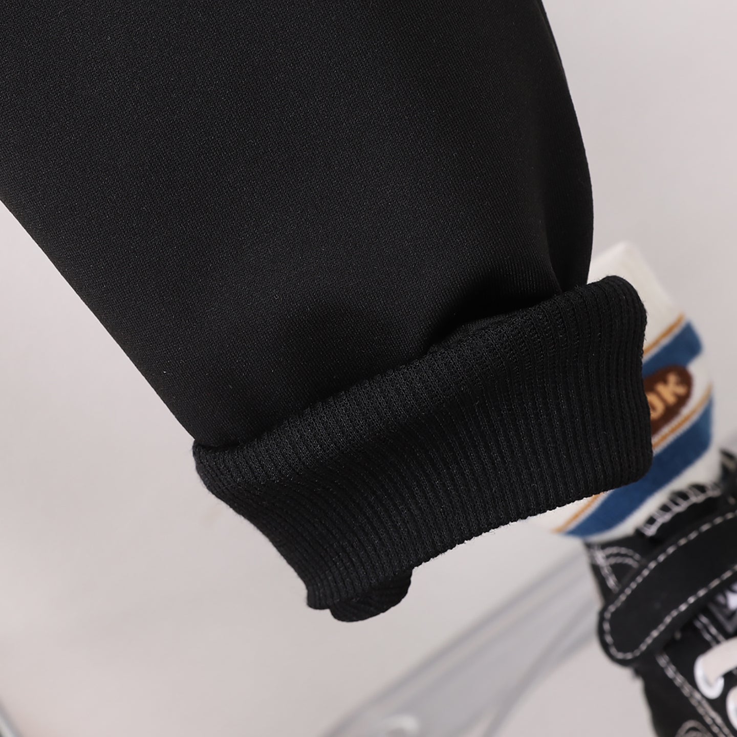 Boys Printed Round Neck Long Sleeves Sweatshirt With Jogger
