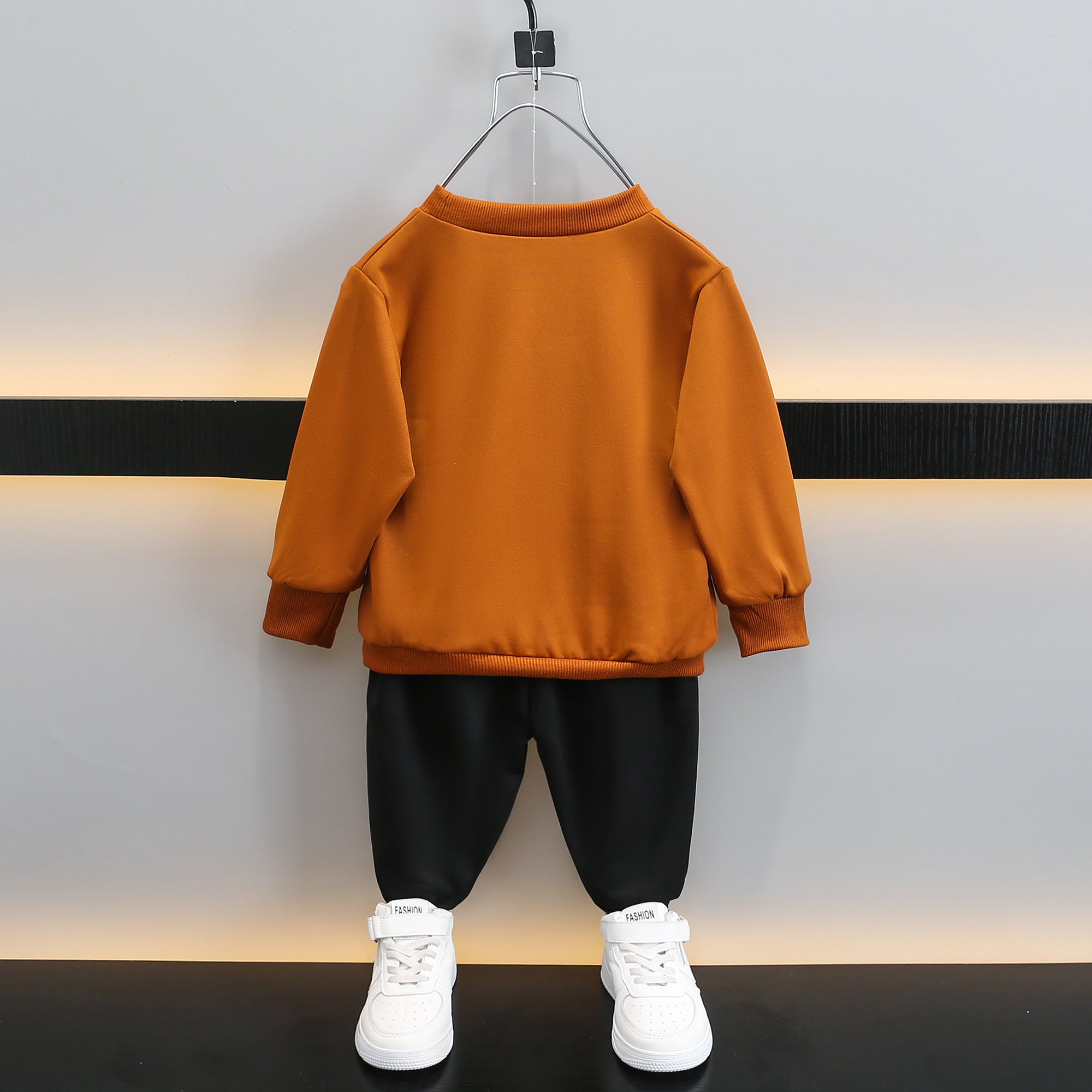 Boys Printed Long Sleeves Sweatshirt With Pyjamas
