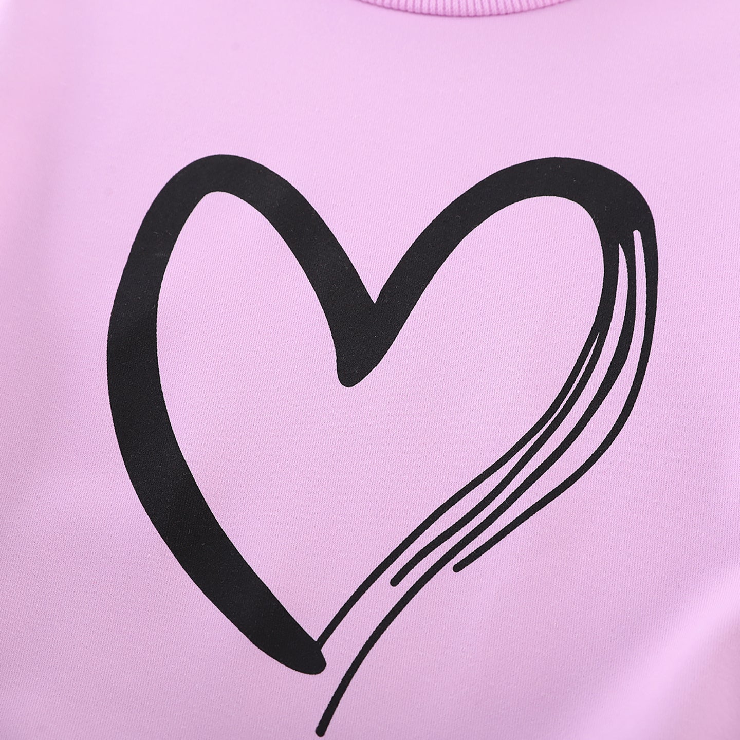 Girls Printed Round Neck Long Sleeves Sweatshirt With Jogger