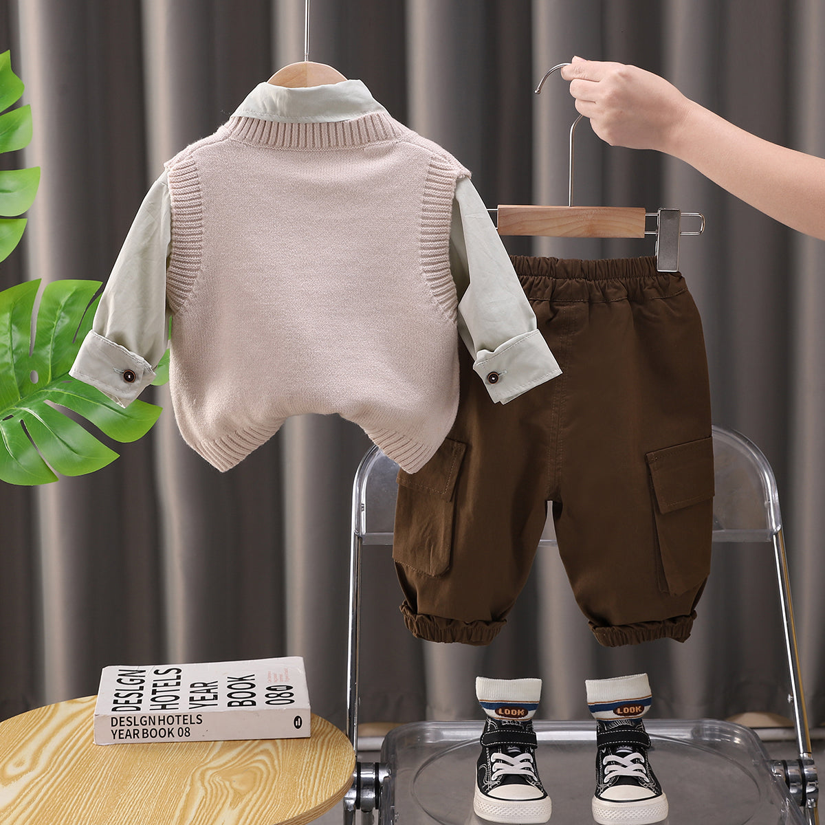 Boys T-shirt With Trousers