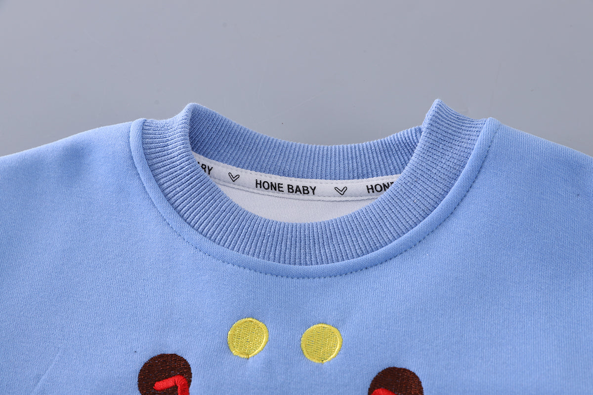 Boys Printed T-shirt With Trousers