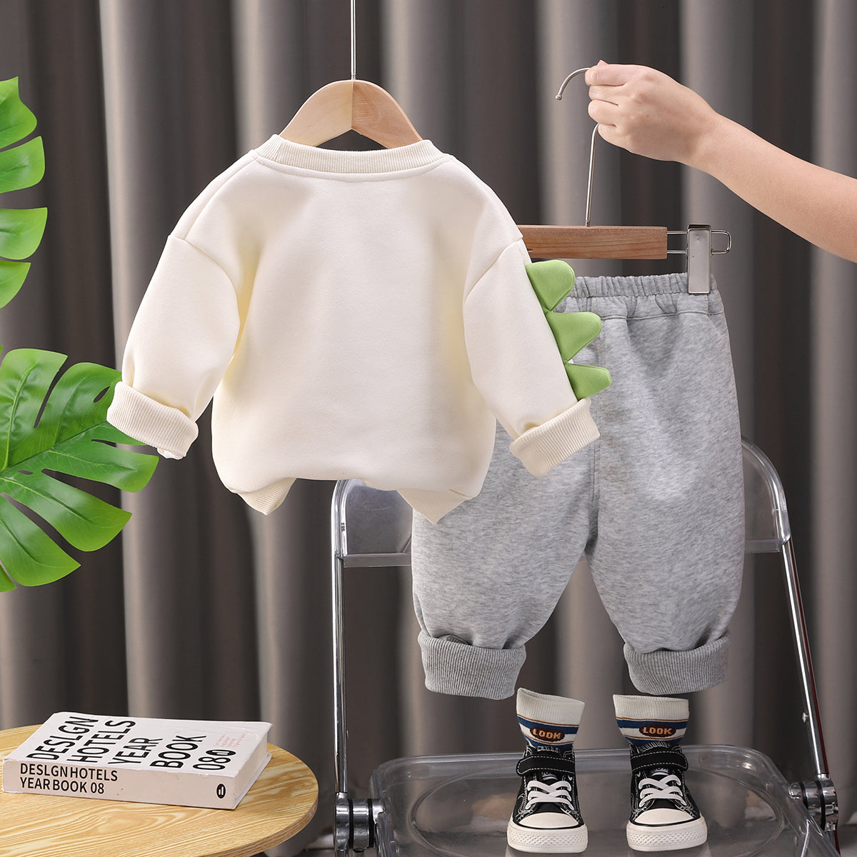 Boys Self Design Round Neck T-shirt With Trousers