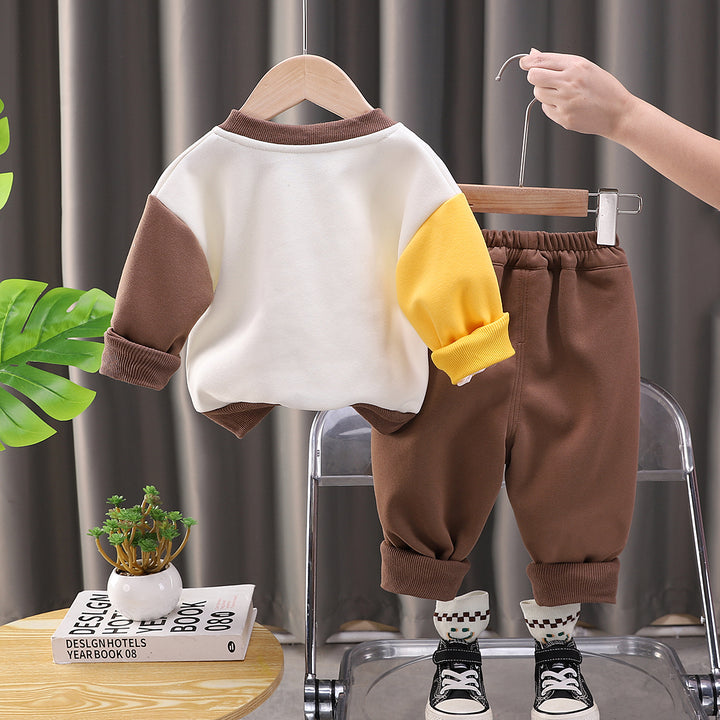 Boys Printed Sweatshirt With Joggers