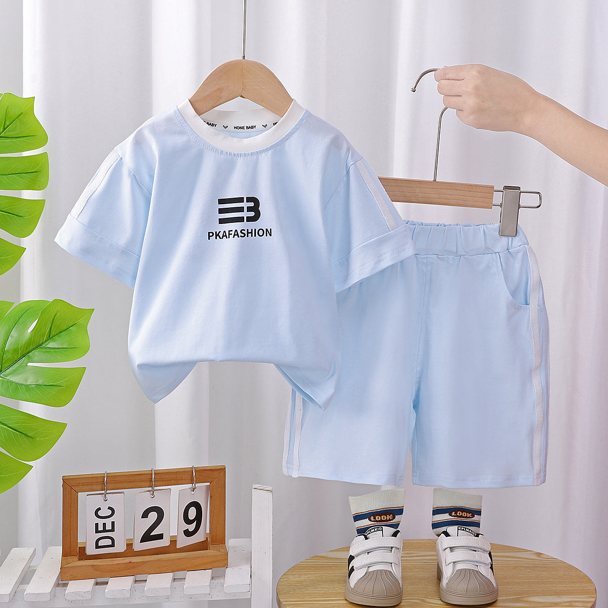 Boys Printed Round Neck Short Sleeves T-shirt With Shorts
