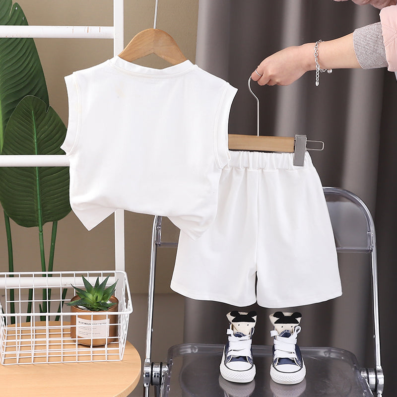 Boys Printed Round Neck T-Shirt With Shorts