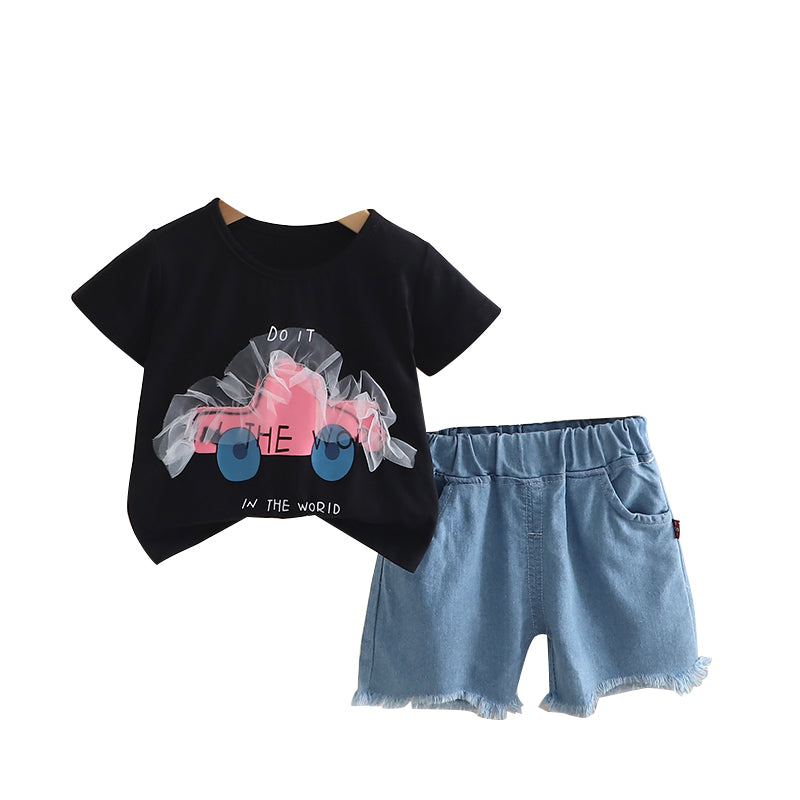 Girls Printed Round Neck T-shirt With Shorts