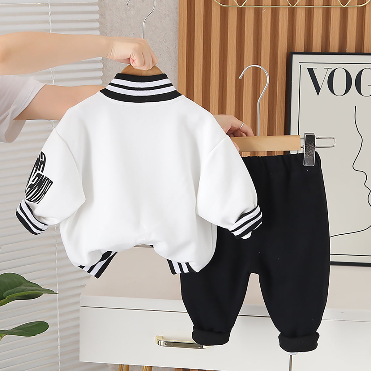 Boys Printed High Neck Long Sleeves T-Shirt With Trouser