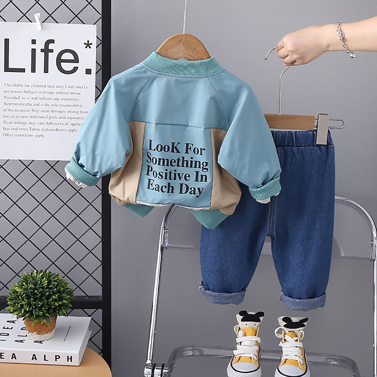 Boys Colourblocked Long Sleeves Coat With Trouser