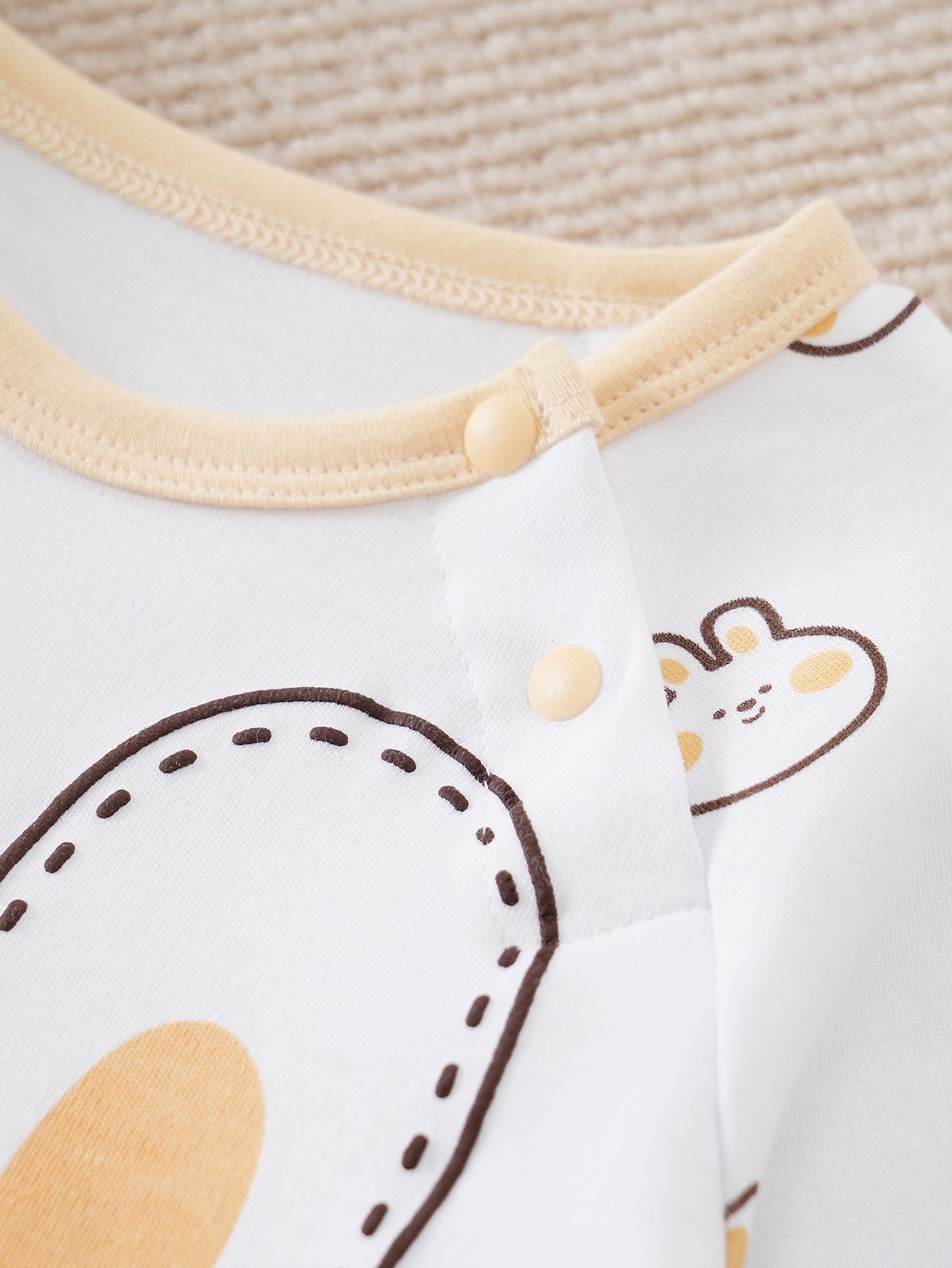 Infant Girls White Graphic Printed Pure Cotton Rompers
