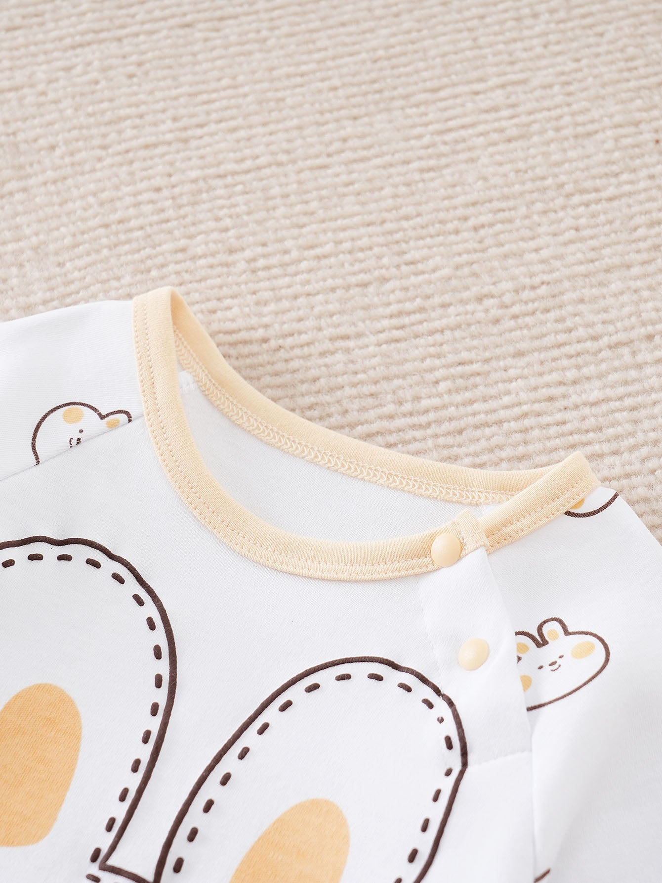 Infant Girls White Graphic Printed Pure Cotton Rompers
