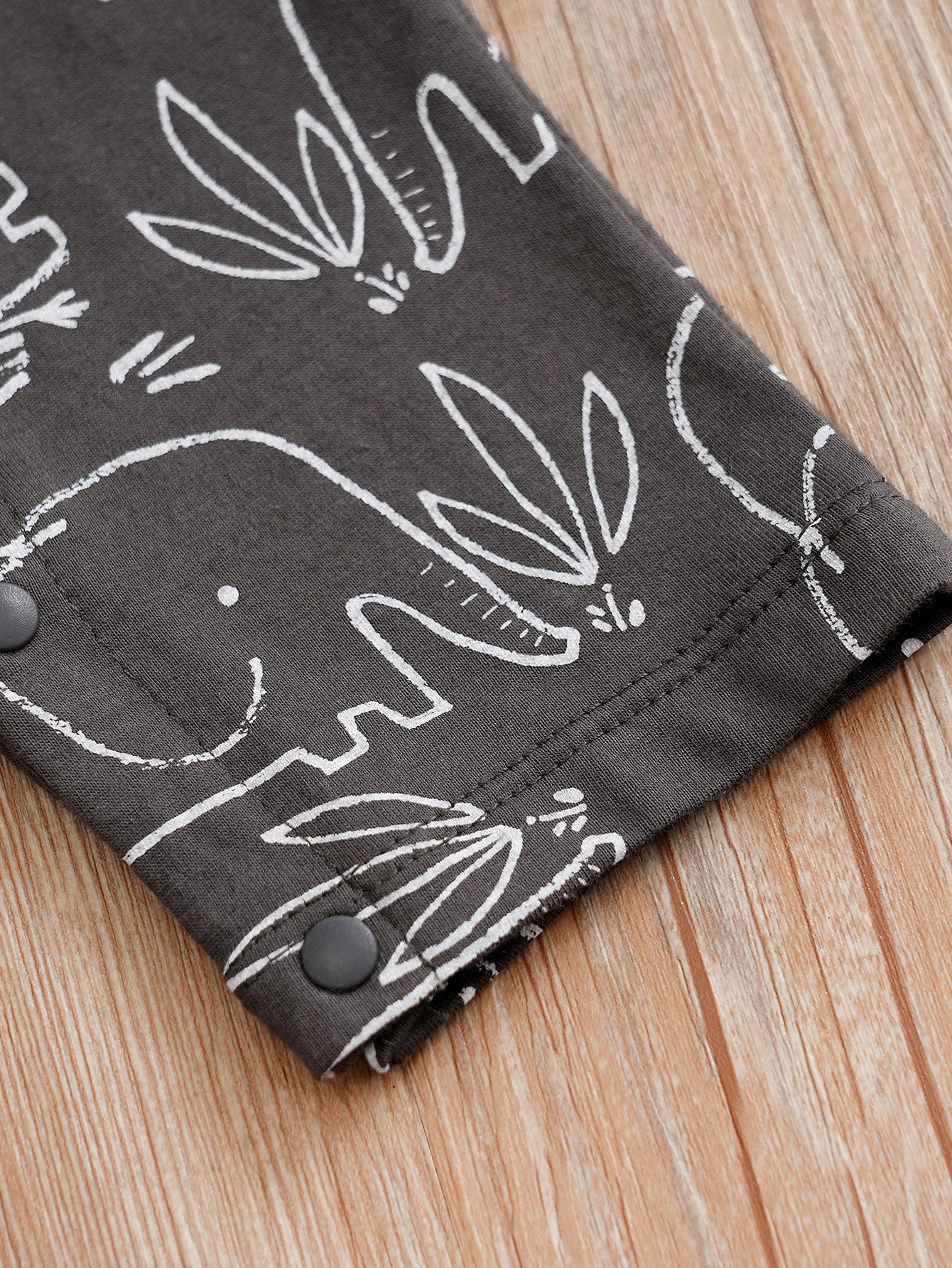 Infant Boys Black & White Printed Cotton Rompers