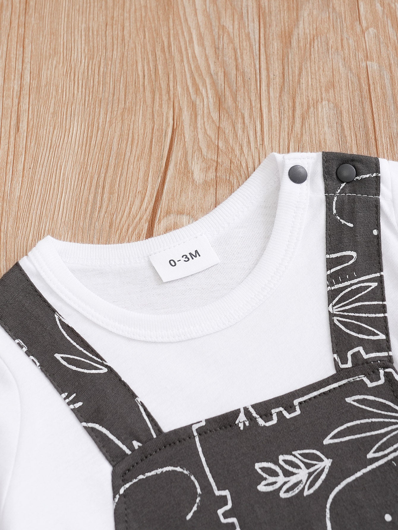 Infant Boys Black & White Printed Cotton Rompers