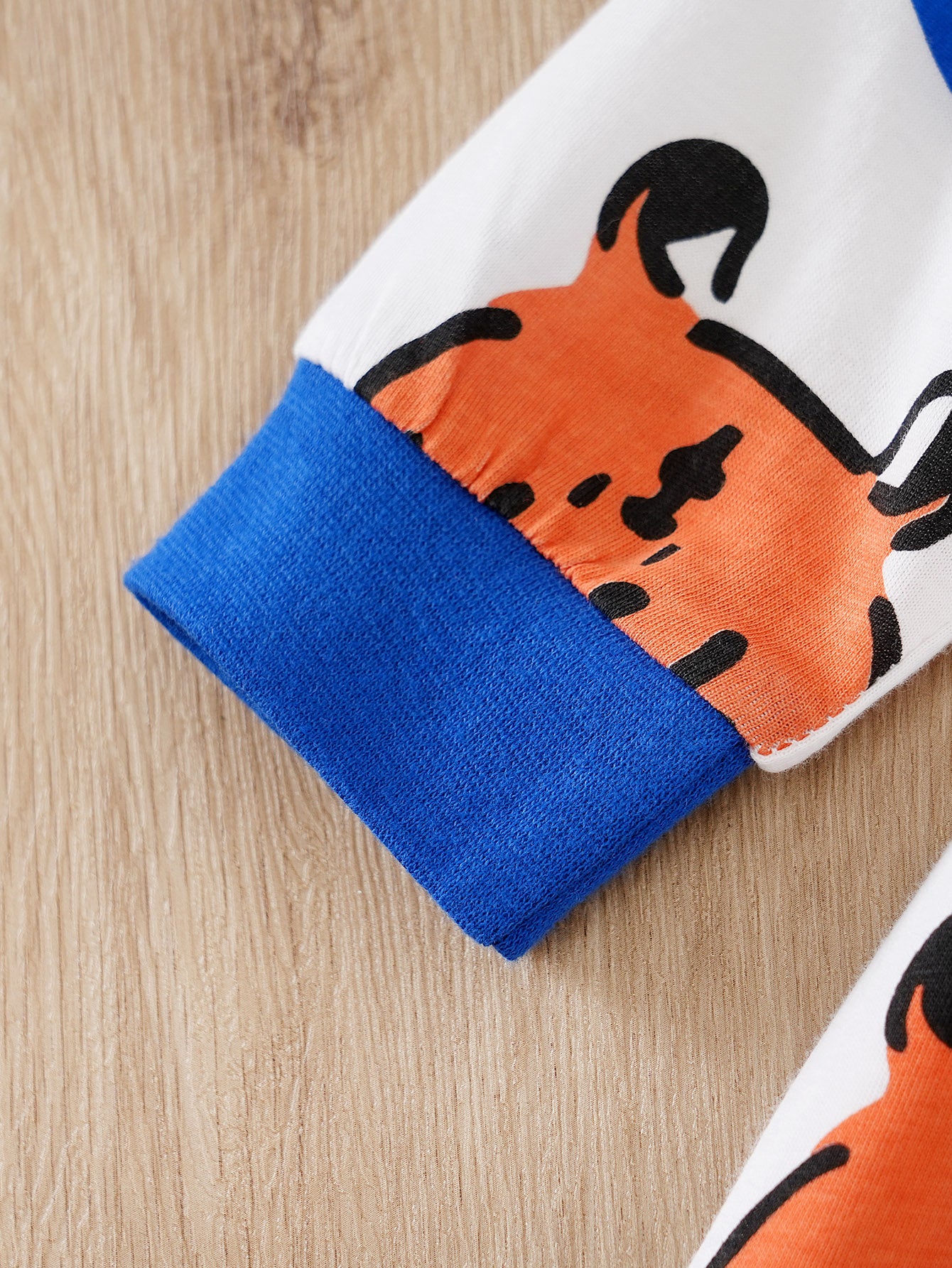 Infant Boys Blue & White Printed Cotton Rompers