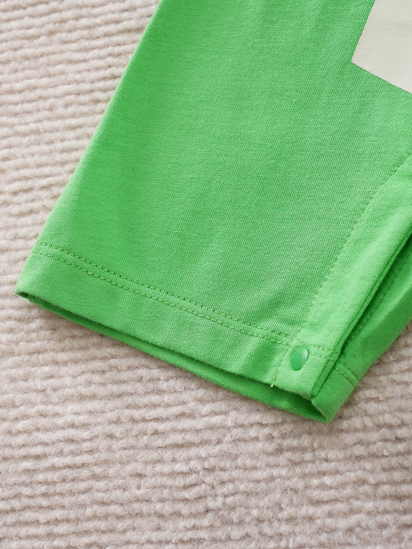Infants Green Graphic Printed Pure Cotton Rompers